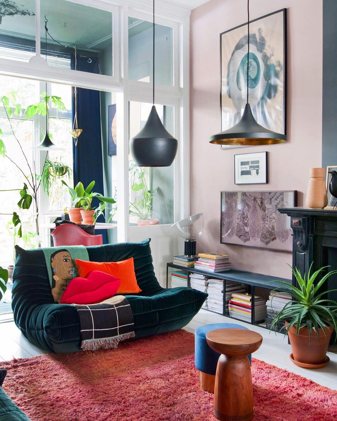 découvrez le style éclectique, une fusion unique de tendances variées qui mêle couleurs, textures et inspirations provenant de différentes époques et cultures. transformez votre intérieur en un espace personnalisé, reflet de votre personnalité et de votre créativité.