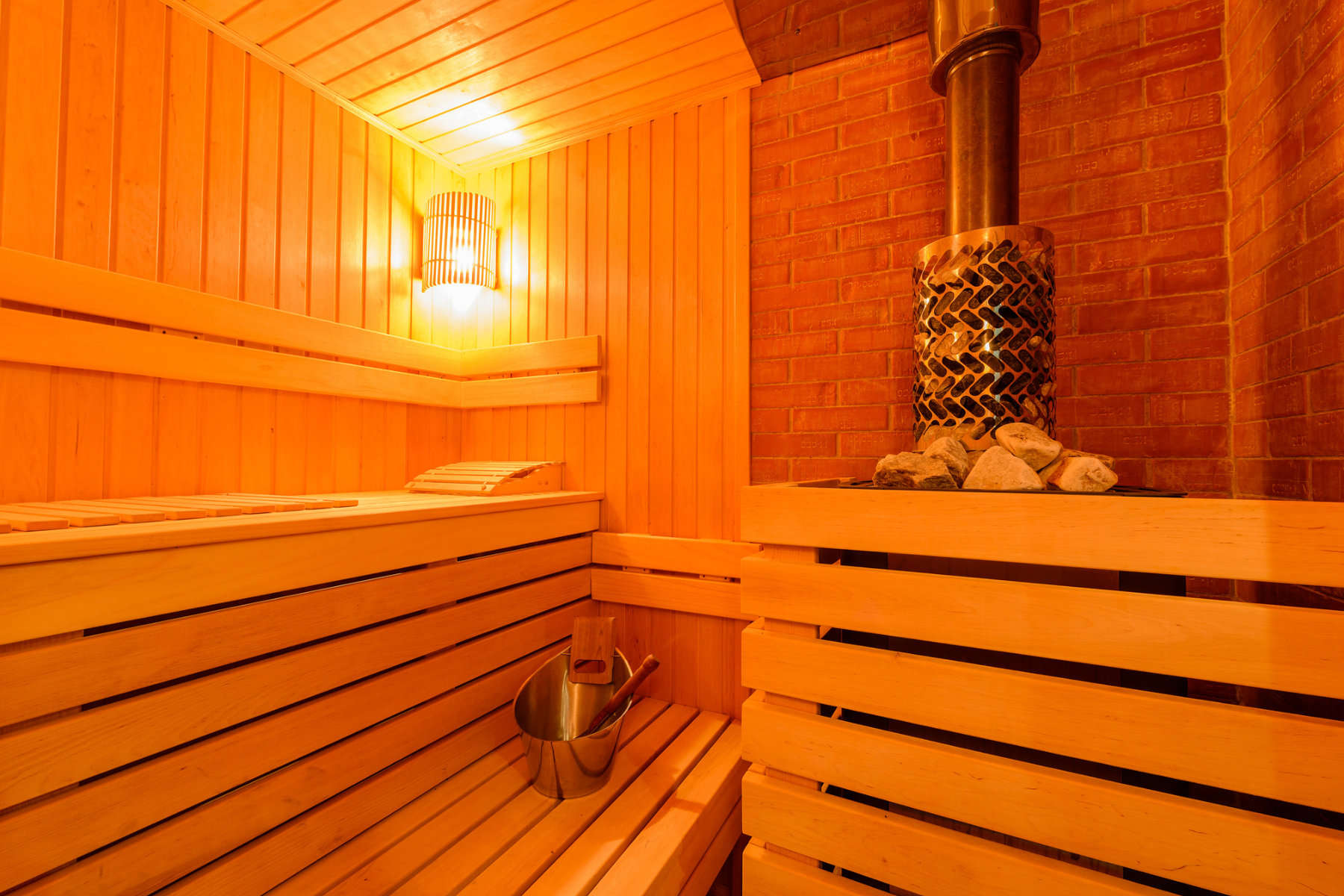 découvrez les bienfaits du sauna à domicile pour votre santé et bien-être : relaxation, détoxification, amélioration de la circulation et renforcement du système immunitaire.